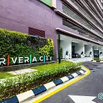 Skypool With Klcc View - Kl Sentral Riveria City Suite Near Kl City Centre Klcc